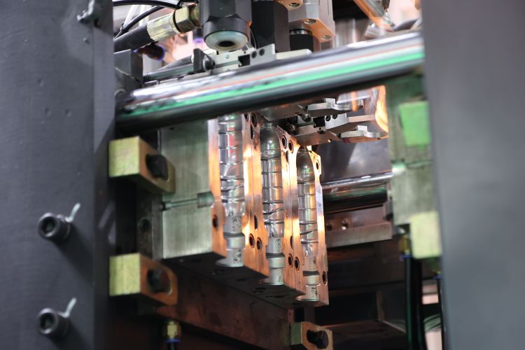 The Four Stages of Injection Molding