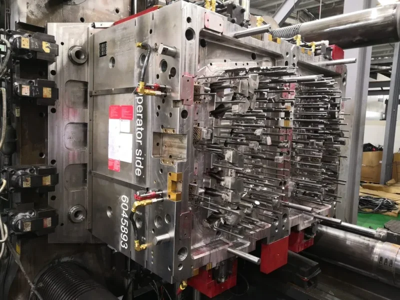 one-stop-automotive-injection-molding-service-1024x768